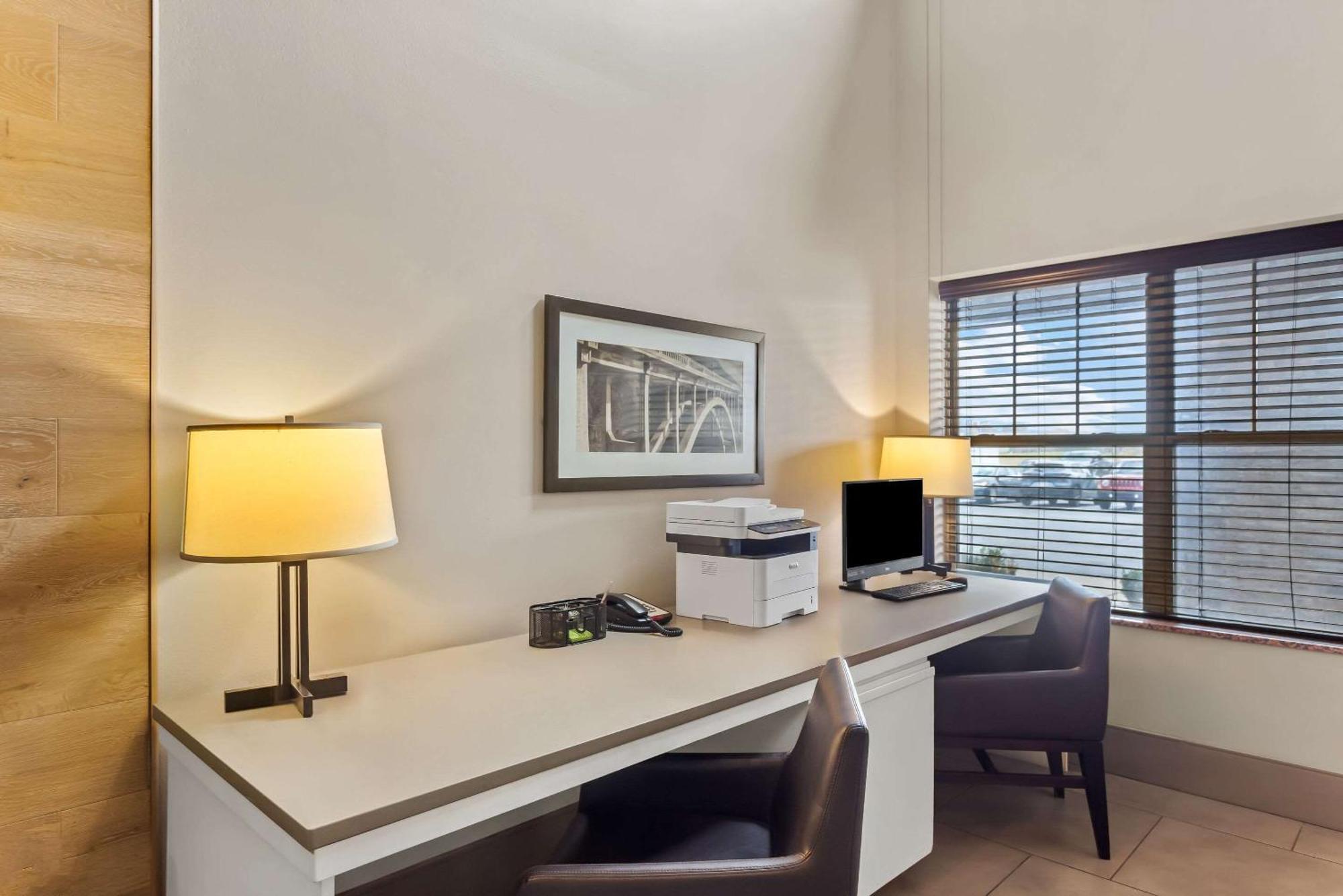 Country Inn & Suites By Radisson, Portage, In 외부 사진