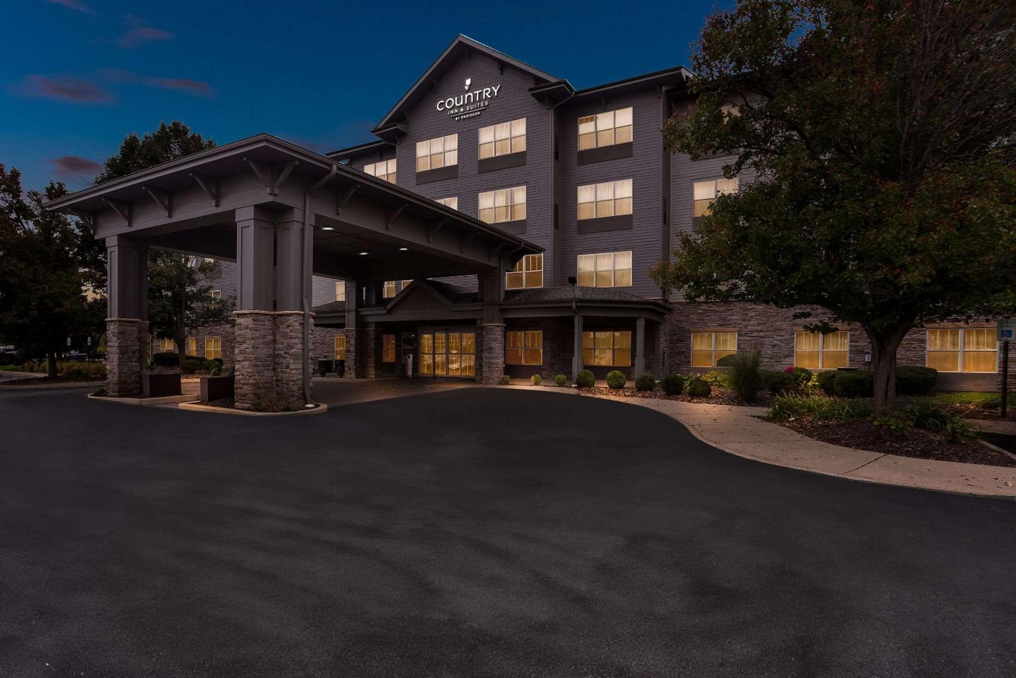 Country Inn & Suites By Radisson, Portage, In 외부 사진