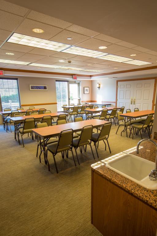 Country Inn & Suites By Radisson, Portage, In 외부 사진
